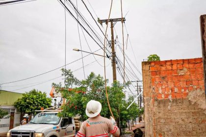 Energisa Rondônia Orienta sobre Cuidados com Cabos de Energia Rompidos