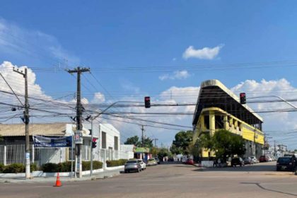 novo-semaforo-instalado-no-cruzamento-da-calama-com-lauro-sodre-melhora-seguranca-e-mobilidade