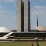 projeto-que-susta-regras-de-aborto-legal-em-criancas-avanca-na-camara