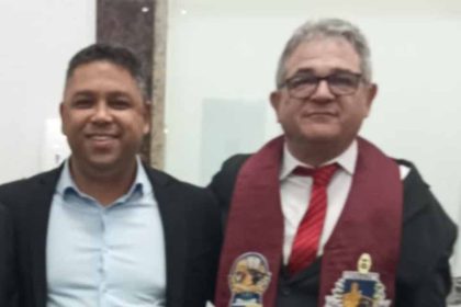 presidente-do-sinjur,-andre-coelho,-participa-de-sessao-solene-da-academia-rondoniense-de-letras-ao-lado-de-servidor-membro-da-arl