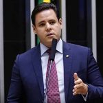 moraes-autoriza-bolsonaro-a-receber-visita-de-relator-da-anistia