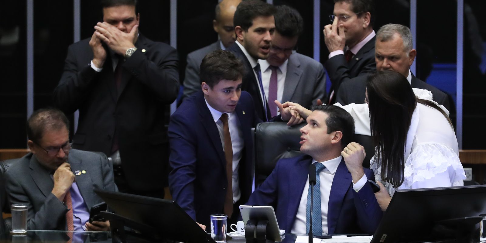 pec-da-blindagem-se-estendera-a-deputados-estaduais-e-distritais