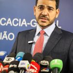 eua-vao-revogar-visto-do-advogado-geral-da-uniao