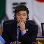 governo-milei-passa-a-intervir-no-cambio-diante-de-queda-do-peso-e-tensao-politica