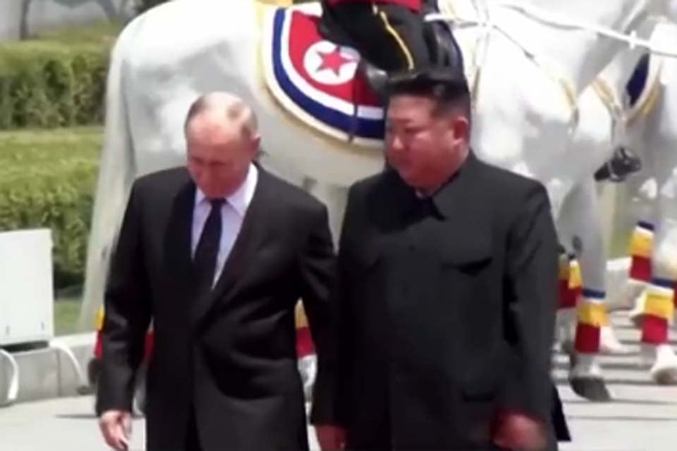 kim-jong-un-diz-a-putin-que-certamente ajudara-russia-se-necessario