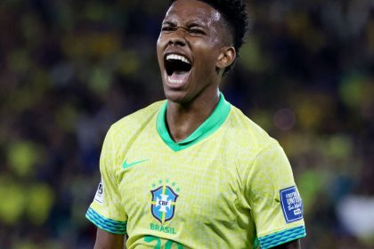 brasil-joga-bem-no-maracana-e-derrota-chile-pelas-eliminatorias
